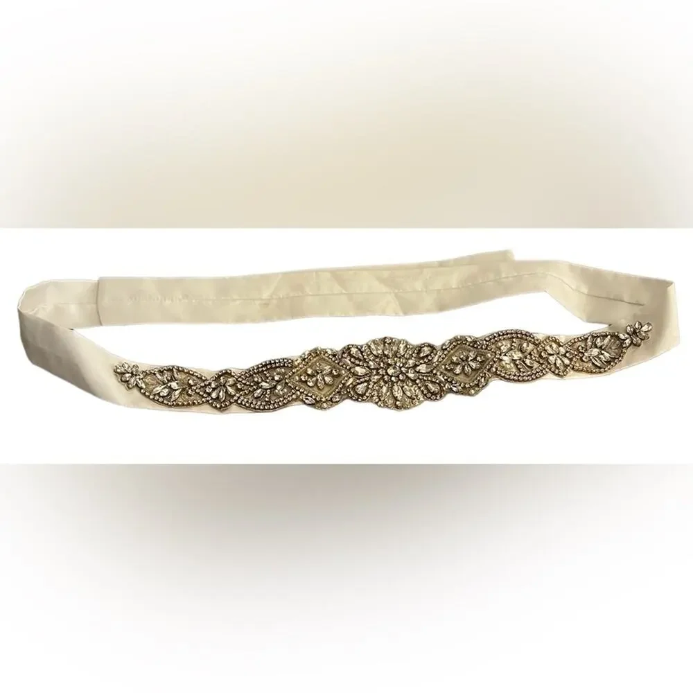 Handmade White Gold Beaded Belt